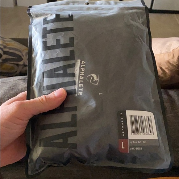 Alphalete cap sleeve - Picture 2 of 2